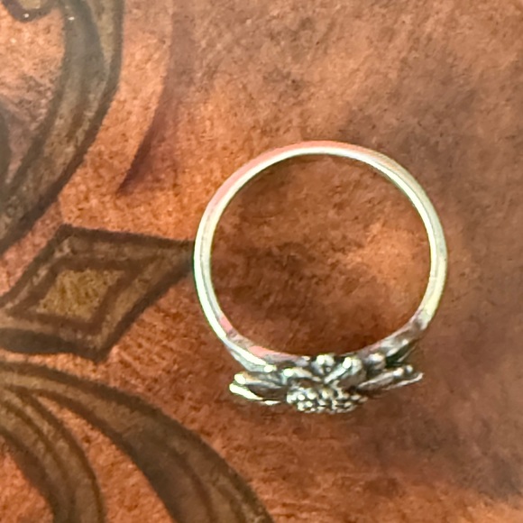 James Avery Wild Sunflower Ring - Picture 4 of 5